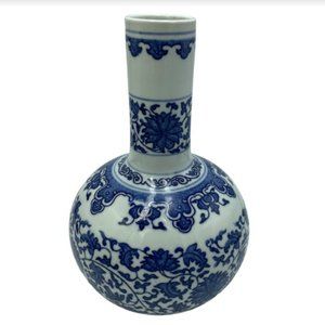 Blue White Chinese Ceramic Vase Antique Home Décor Collectible Decorative Vessel